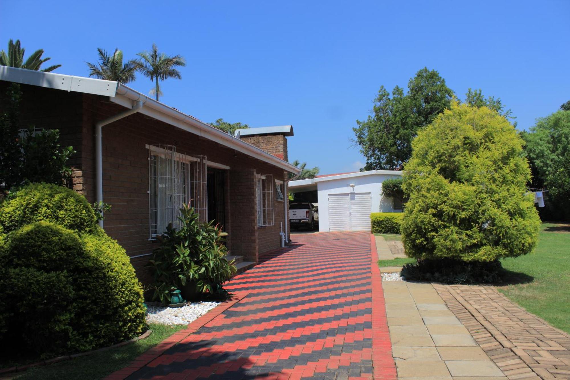 His Glory Guest House Vryheid Exterior foto