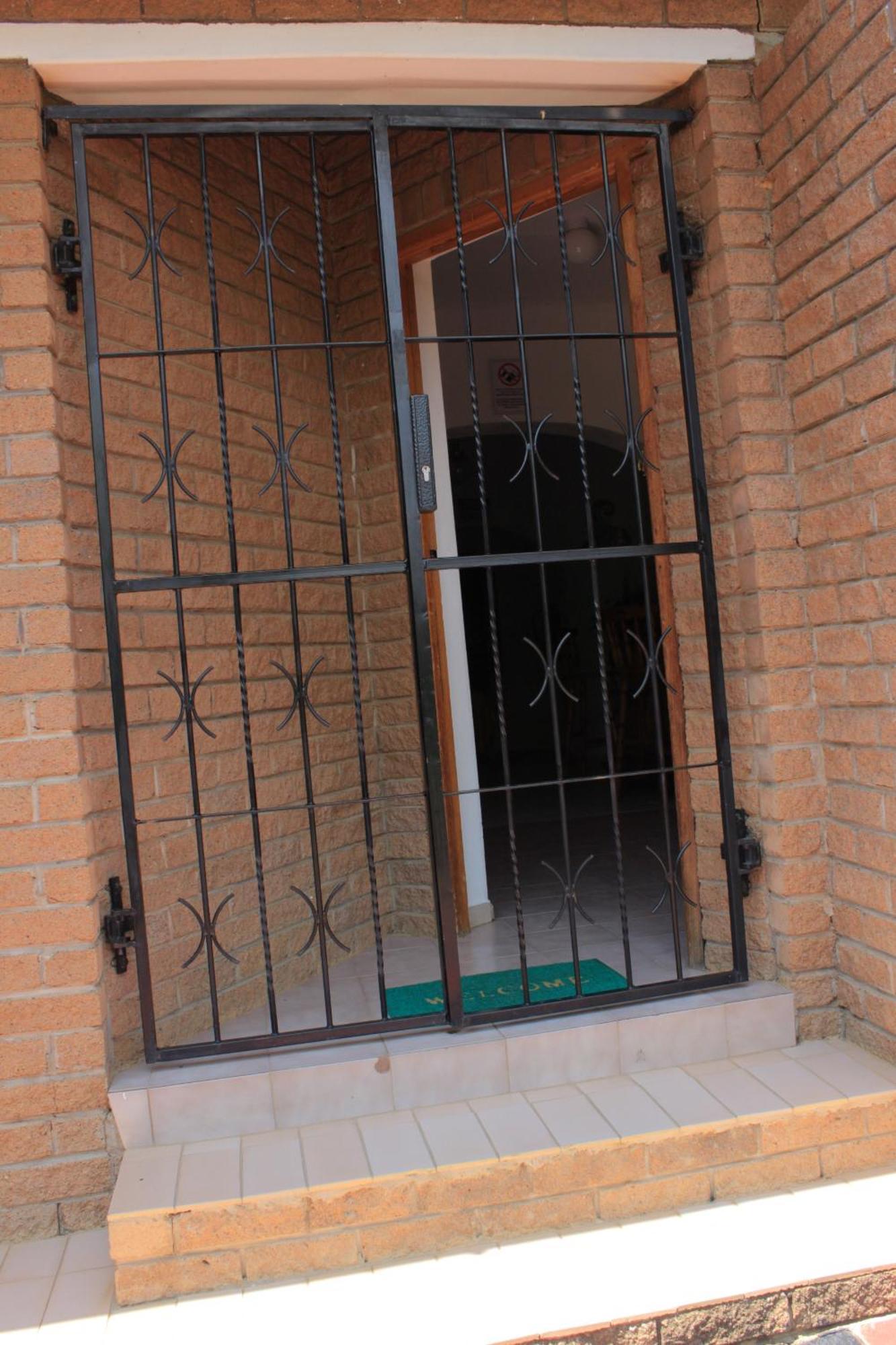 His Glory Guest House Vryheid Exterior foto